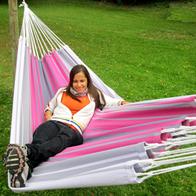 Formosa PRO hængekøje. Udelivs hængekøje i lyse hvide og pink stribet nuancer. 