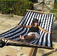Trendy h�ngek�je i sort og hvid med tr�barre