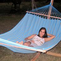 Outdoor stribet hængekøje i turkis og sandgrønne striber