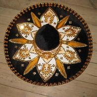 Sombrero Guld med sort bund