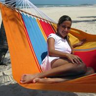 Sommer hængekøje med 118 cm bredde rundstokke